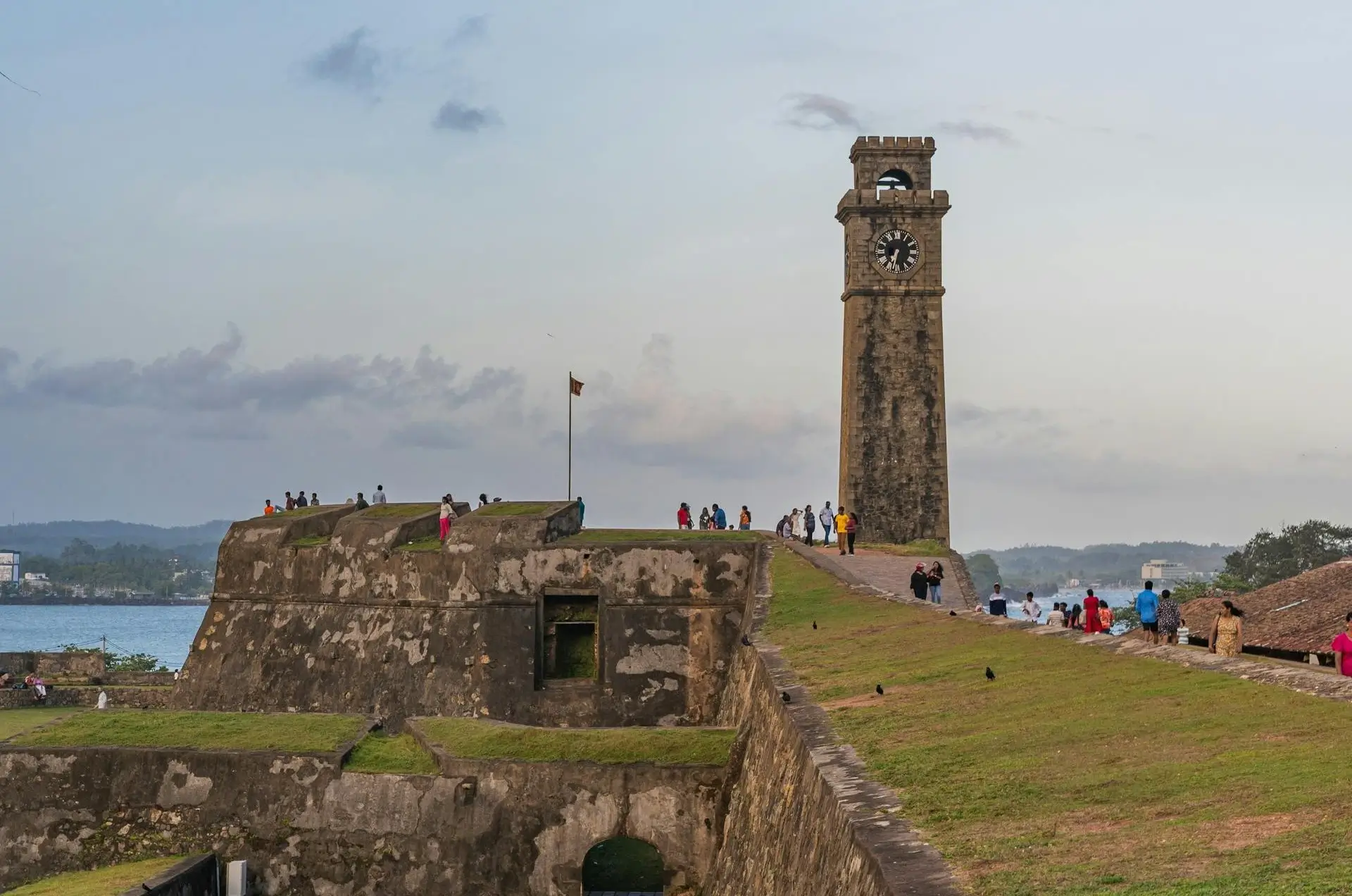 Galle Fort lighthouse and ramparts overlooking the ocean